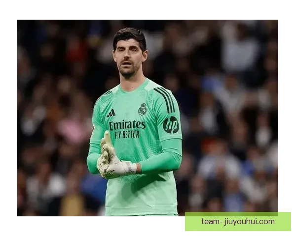皇马官方确认门将库尔图瓦因肌肉拉伤将缺席近期比赛